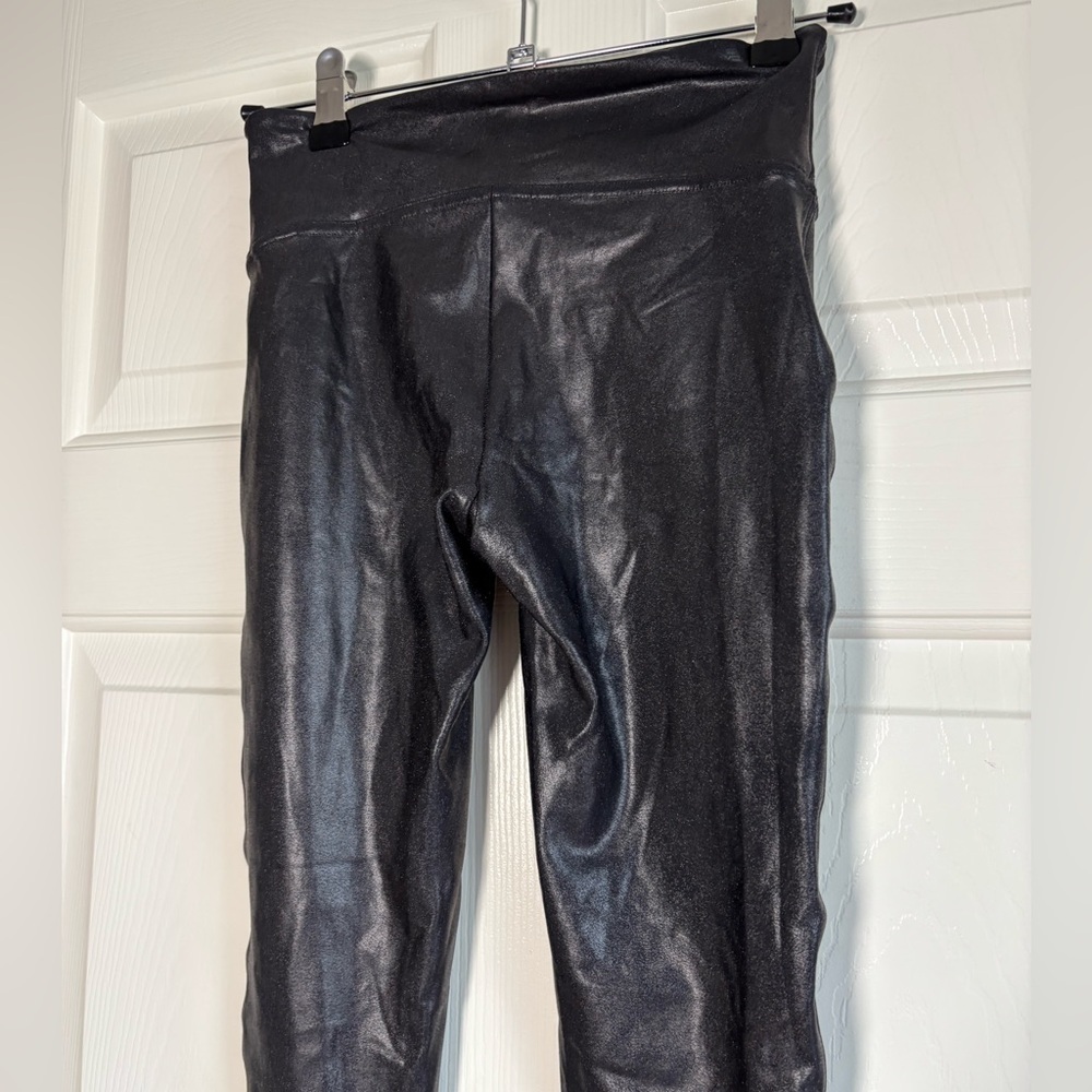 Spanx Leggings Women's Medium Faux Leather Pant Shiny Black Pull On Stretch Yoga - Picture 6 of 12